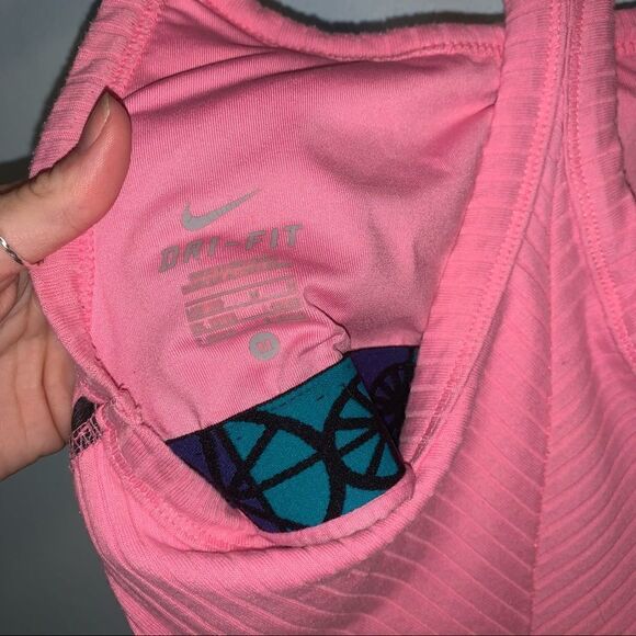 Nike Dri-Fit Tank Top Medium - Picture 2 of 4